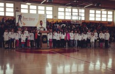 Hunter Pence and Kids at Giant Sweep event