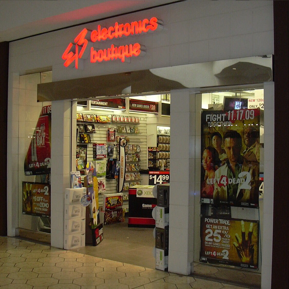 Electronics Store Targeted In SmashAndGrab San Francisco News