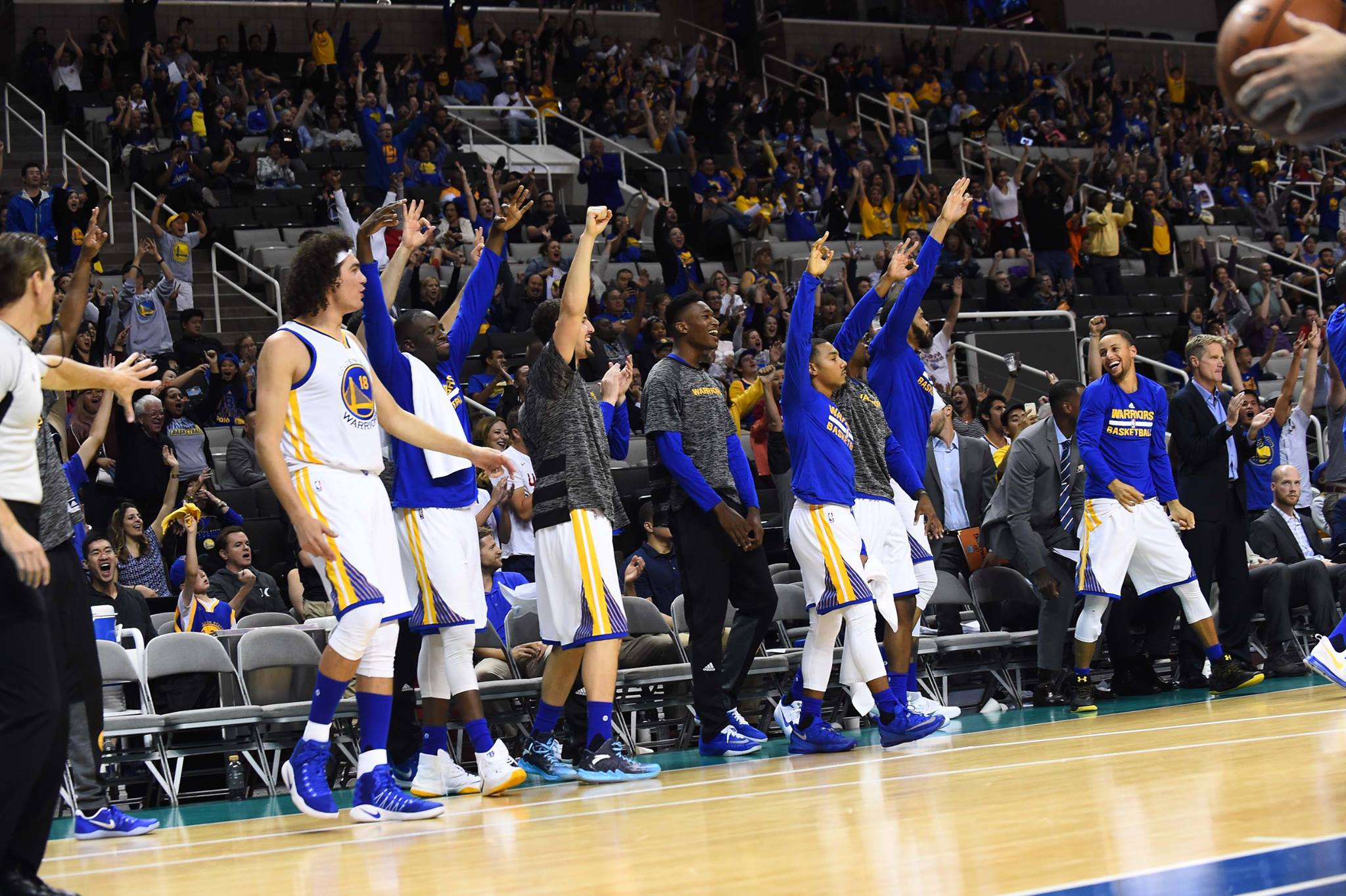 warriors-celebration