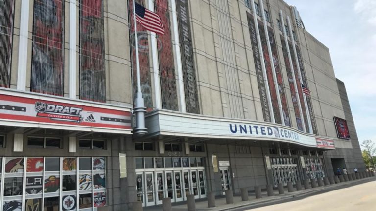 Chicago’s Four Player Deal In 2017 NHL Draft