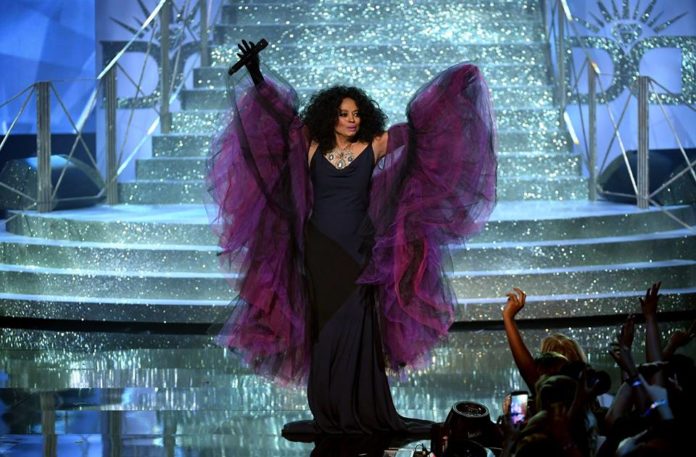Performances Dazzle The 2017 American Music Awards