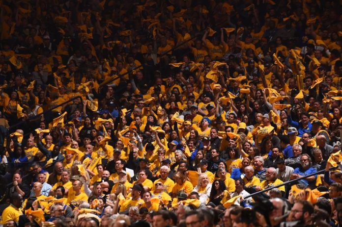 Warriors Beat Pelicans In Game 4