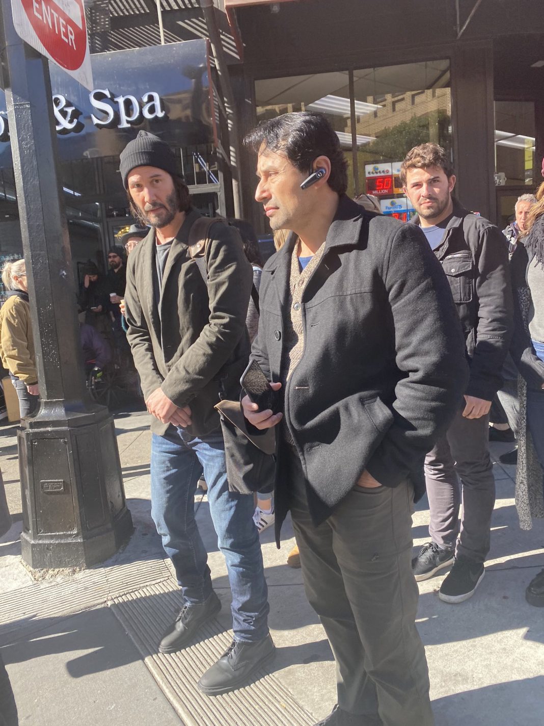 A Twitter user snapped a picture of Keanu Reeves filming in San Francisco today.