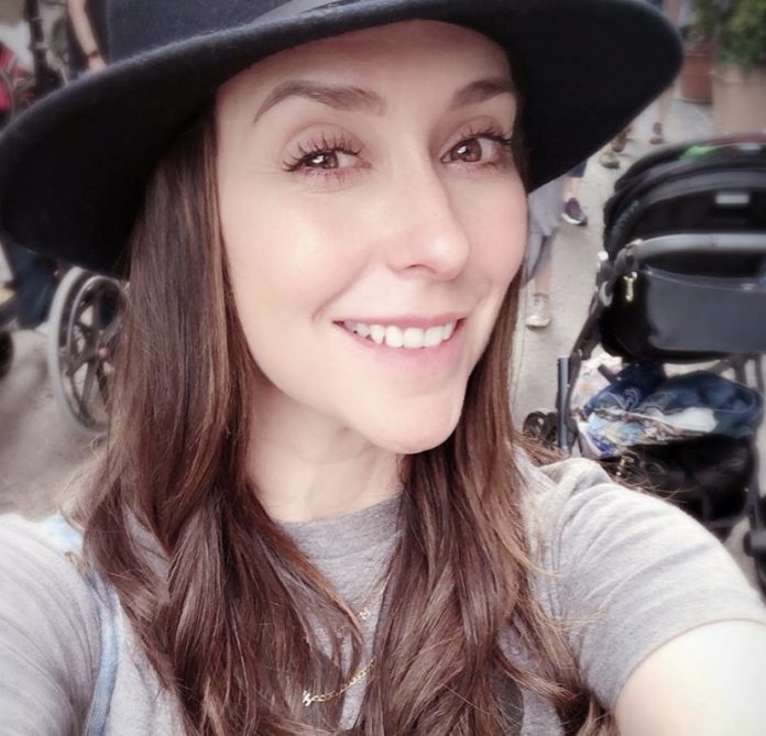Jennifer Love Hewitt Listing Pacific Palisades Home For $4.2 Million