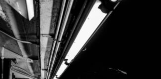 Brooklyn Passenger On Subway Slashed On Face