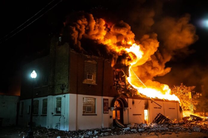 Elderly Man Attacked By Looters In Kenosha Riot