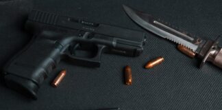 Shooting Outside Store Injures Four People