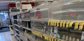 Man Steals From Walgreens During Live Report