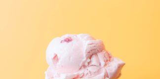 “Toy Boat Cafe” Vandalized And Robbed