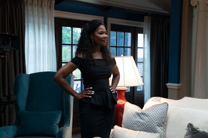 “HAHN” Recap: ‘A Little Bird’