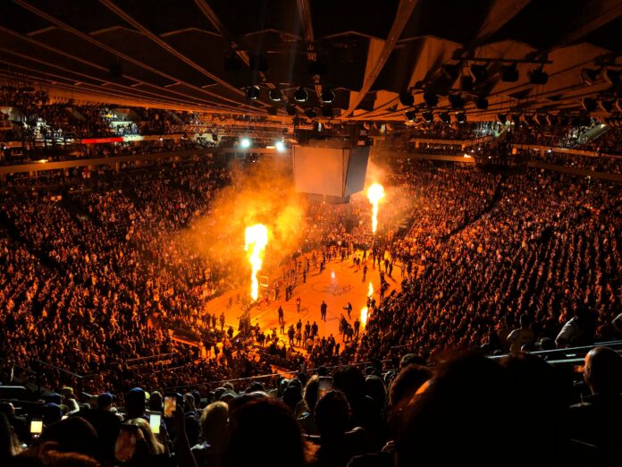 Warriors Clinch Play-In Game Against Lakers