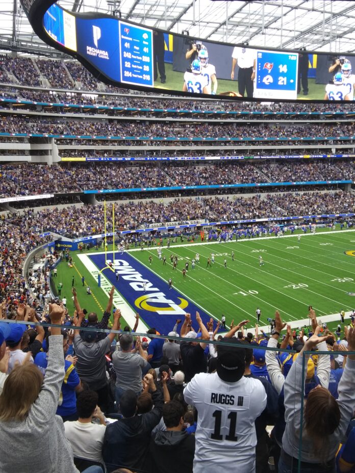 Stafford Leads Rams To Victory Over Buccaneers, 34-24