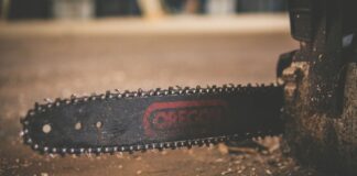 “Texas Chainsaw Massacre” Is A Bloody Mess