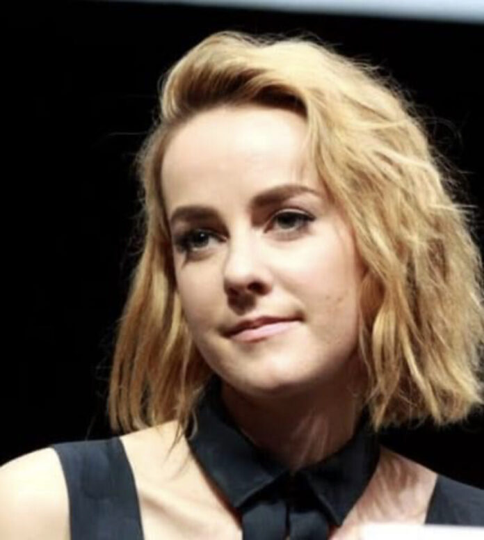 Jena Malone Among Witnesses Who Captured Man Abusing Dog