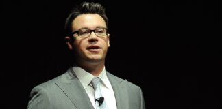 Former Disney Executive, Dave Hollis Dies At 47