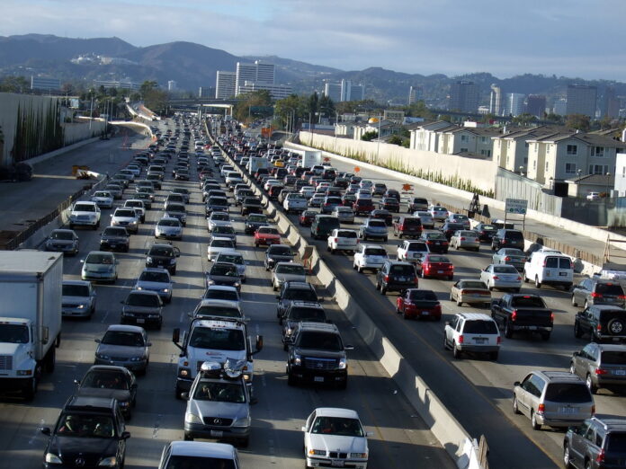 19 Cars Involved In 6 Different Collisions On 101