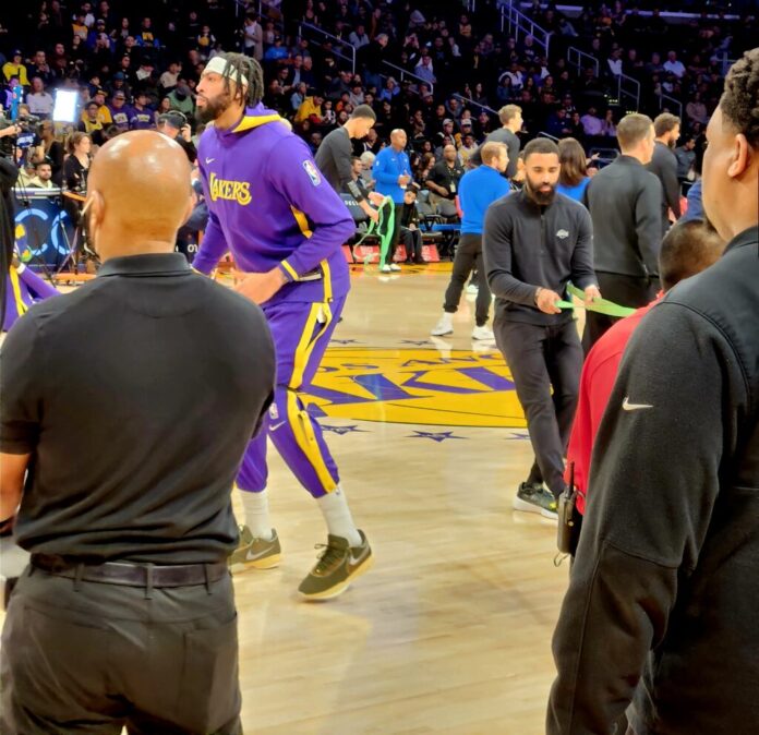 Lakers Defeat Magic Thanks To Austin Reaves 35 Points