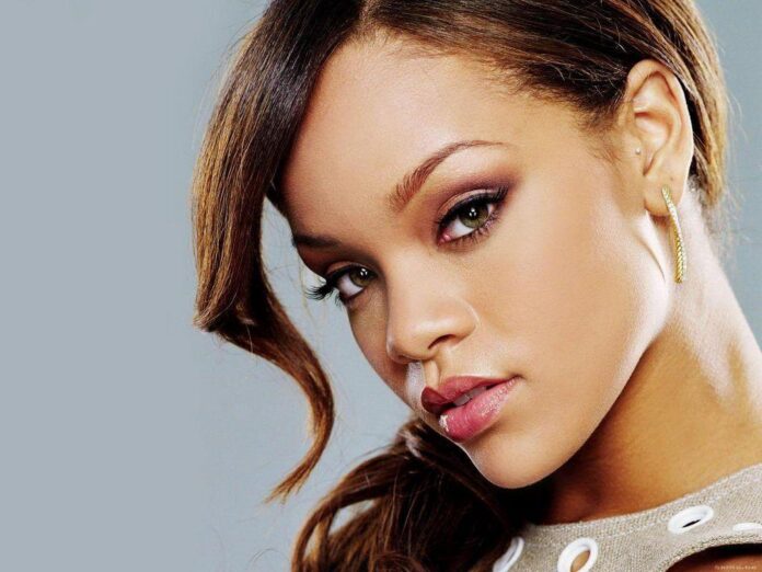 Man Arrested After Attempting To Propose To Rihanna