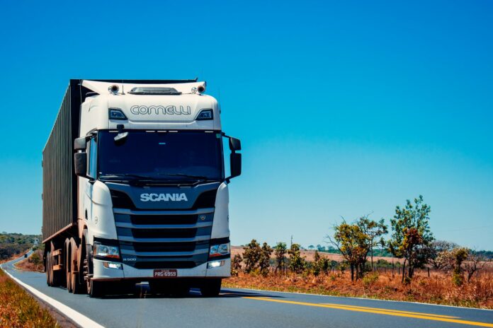 10 Mistakes Truck Accident Victims Make in Florida