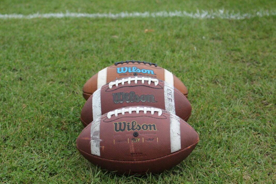 melissa-mcgovern-P5N0wHiv3Ns-unsplash NFL Playoffs