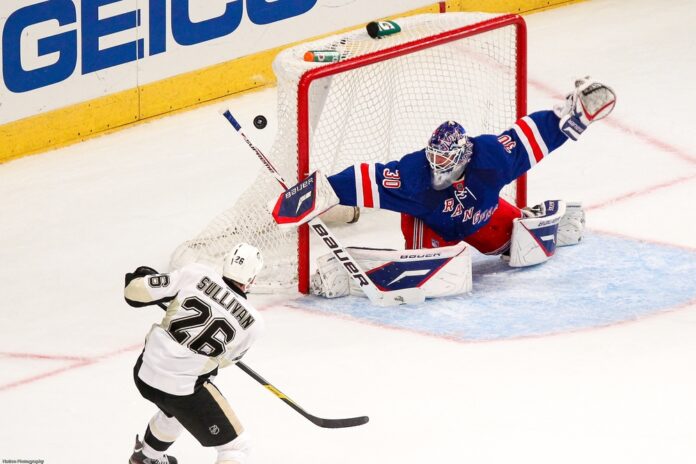 How NHL Fans Are Using Apps To Stay Connected During The Season