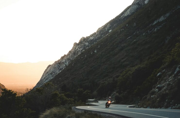 Motorcyclist Seriously Injured In Crash On 405 Freeway