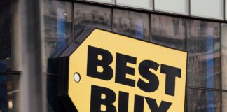 Thieves Spray Best Buy Employees With Mace