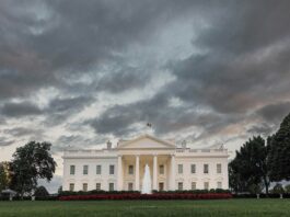 One Dead Following Shooting At The White House