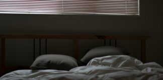 To Sleep Or Not Too Sleep