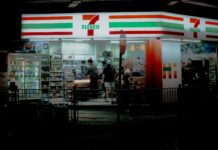Teens Attacked Inside Hollywood Convenience Store