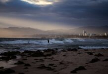 LACOFD Rescue Missing Swimmer From Venice Beach