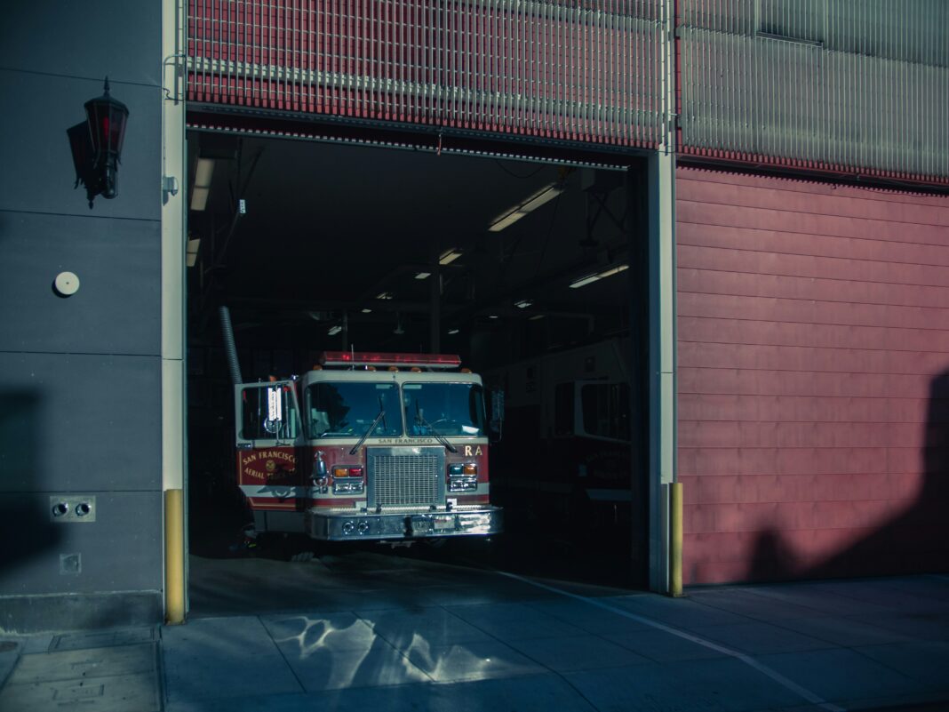 philip-wyers-pfZJFNJNsvg-unsplash (1)